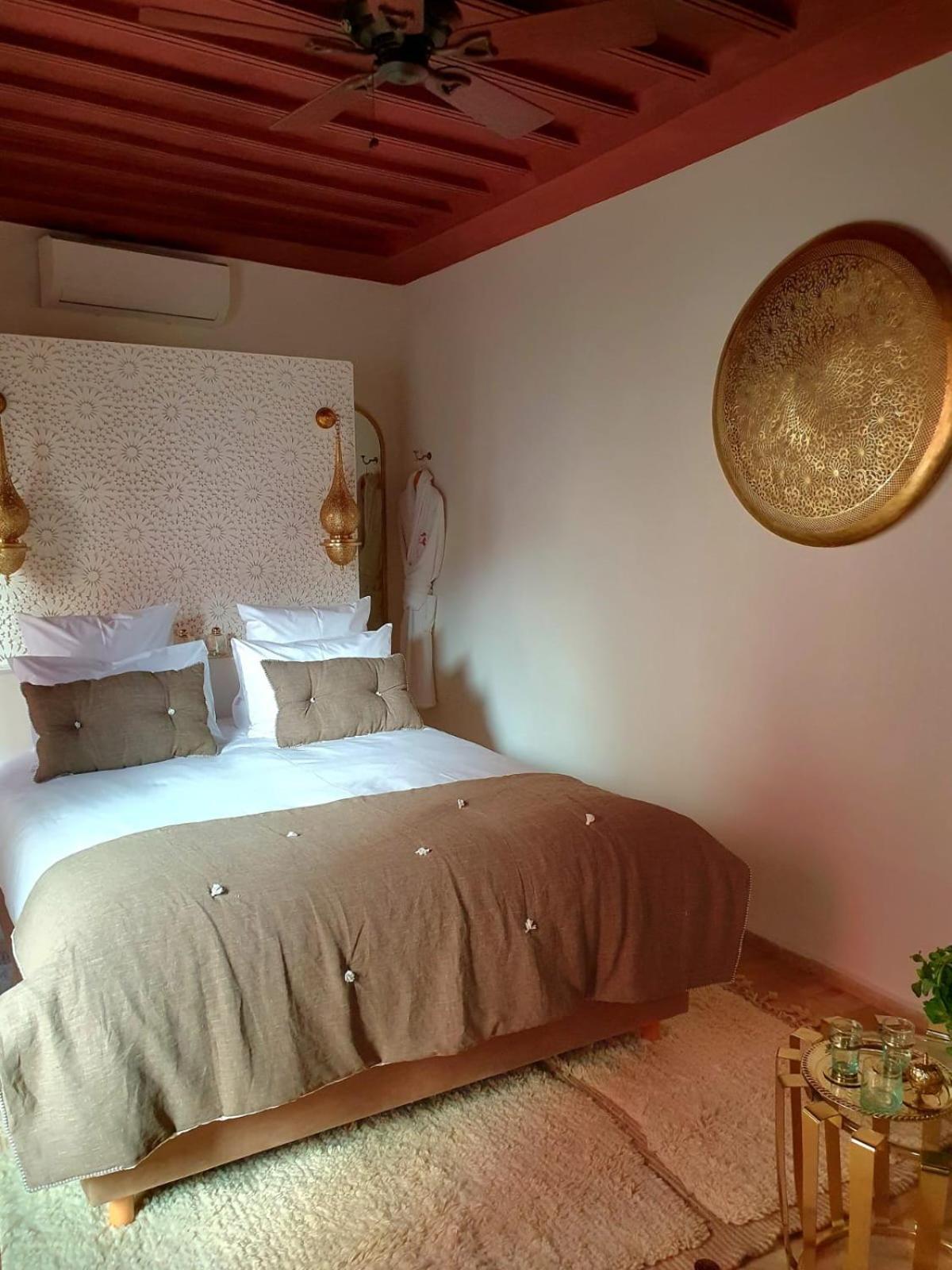 マラケシュ Le Singe Rose Bed & Breakfast エクステリア 写真