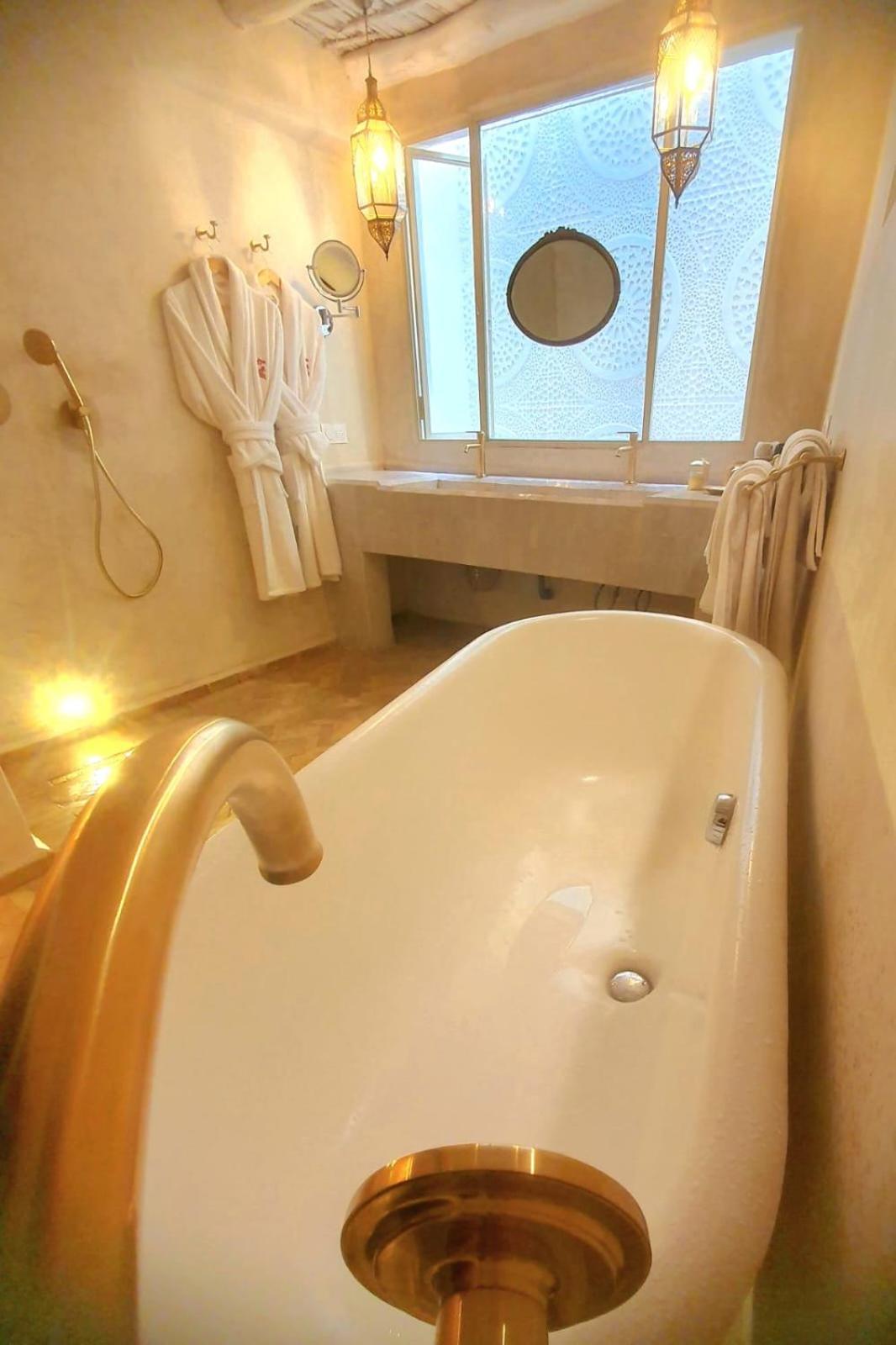 マラケシュ Le Singe Rose Bed & Breakfast エクステリア 写真